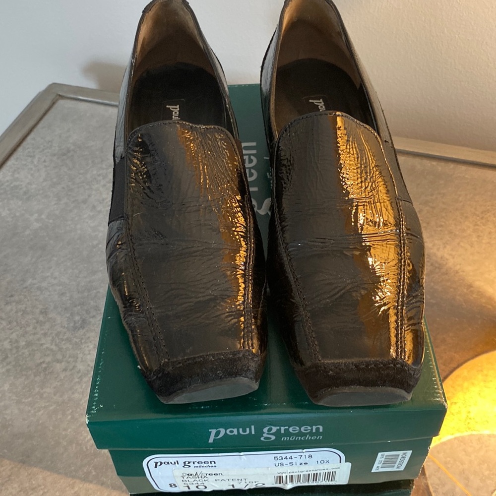 Paul Green Tasha Black Patent loafer 10-1/2